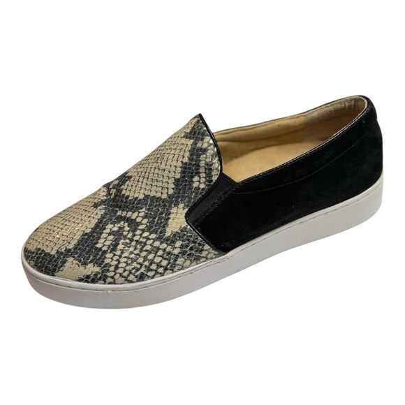 Vionic Gray & Black Suede & Leather Sneakers Size 8.5 Slip On Loafers Comfort - Picture 2 of 14